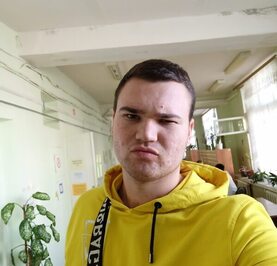 Артём